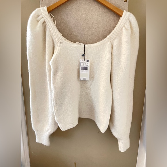 NWT MANGO Puffed Sleeves Sweater Small - Picture 3 of 4
